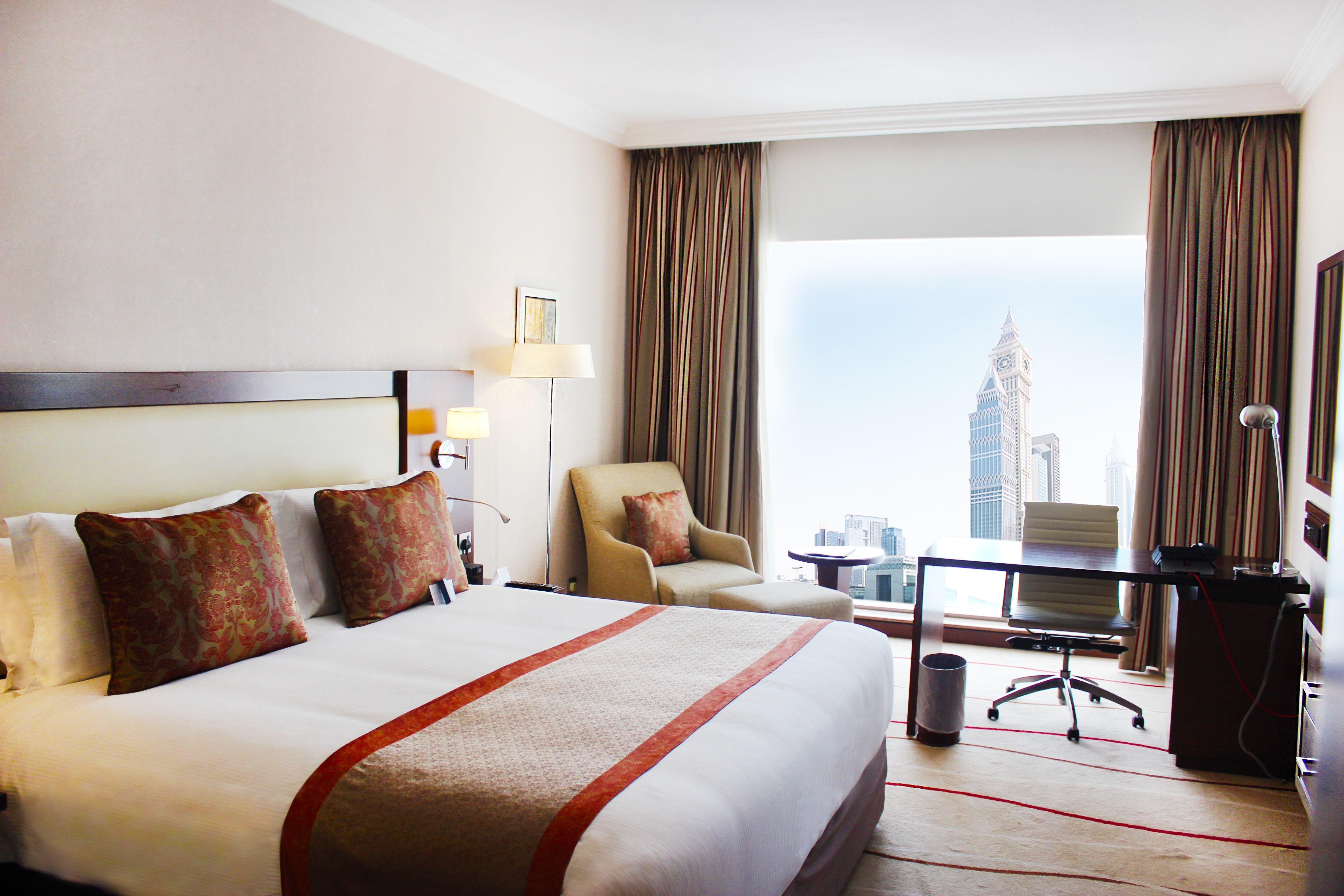 迪拜皇冠假日酒店 外观 照片